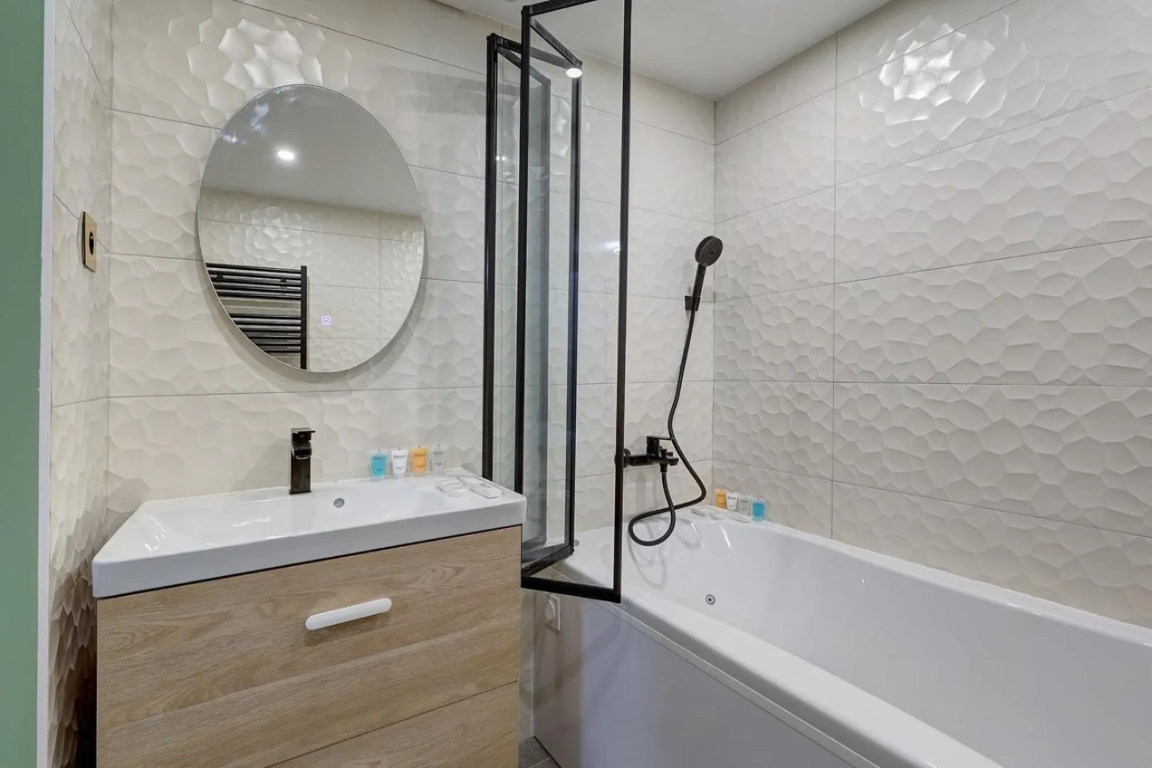 305 Suite Lion - Superb Apartment In Paris 0*,  Fransa
